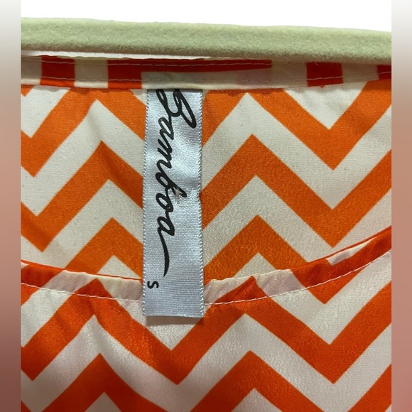Bamboa - orange and white top - Black O - size Small - Picture 3 of 4